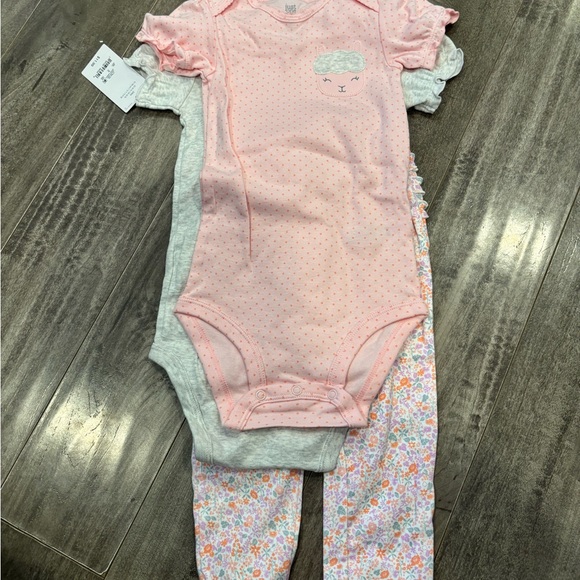 Adorable Pink and Gray Bodysuit Set for Kids - Picture 1 of 4